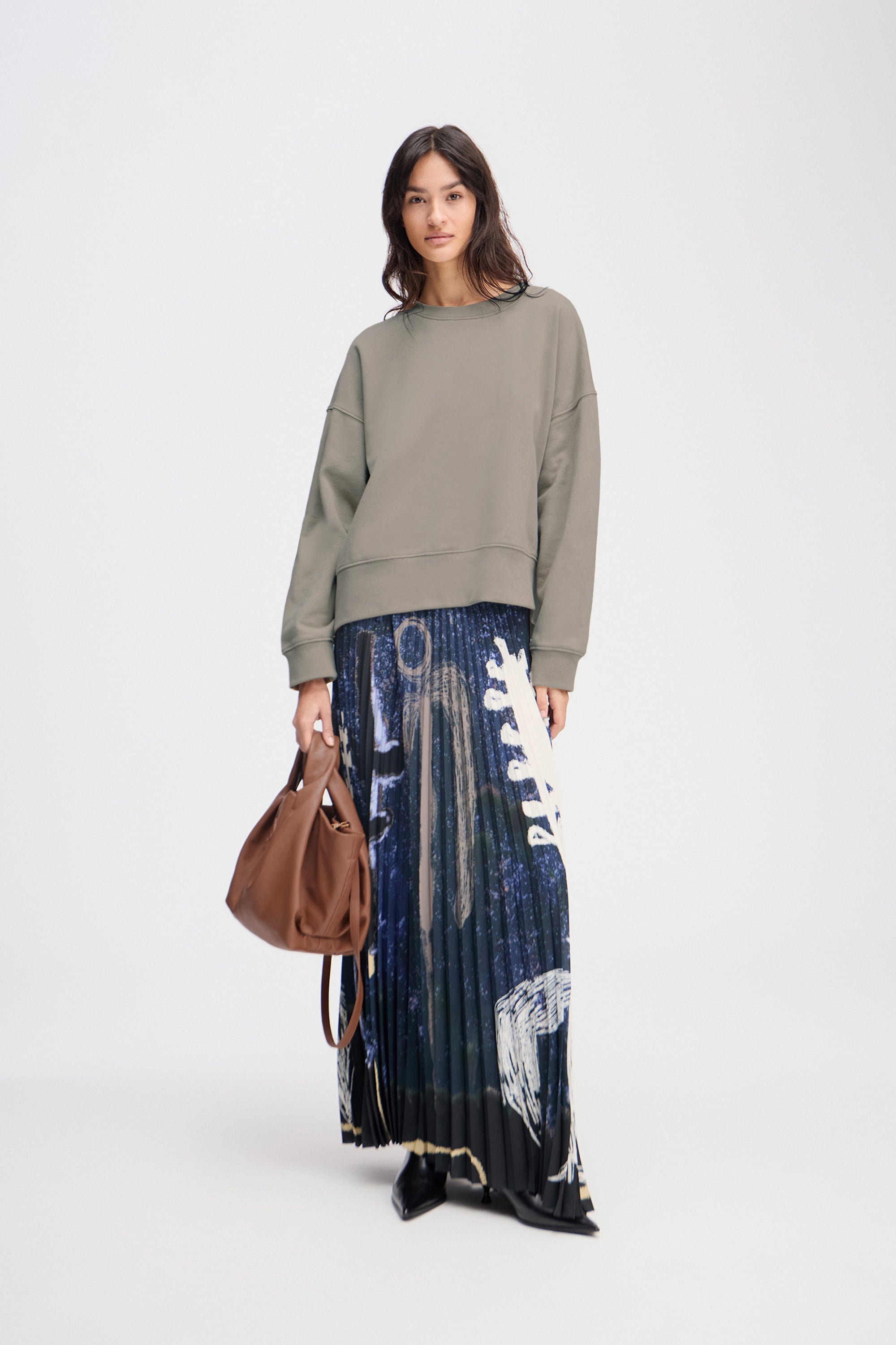 CHARMING - BLACK PRINT