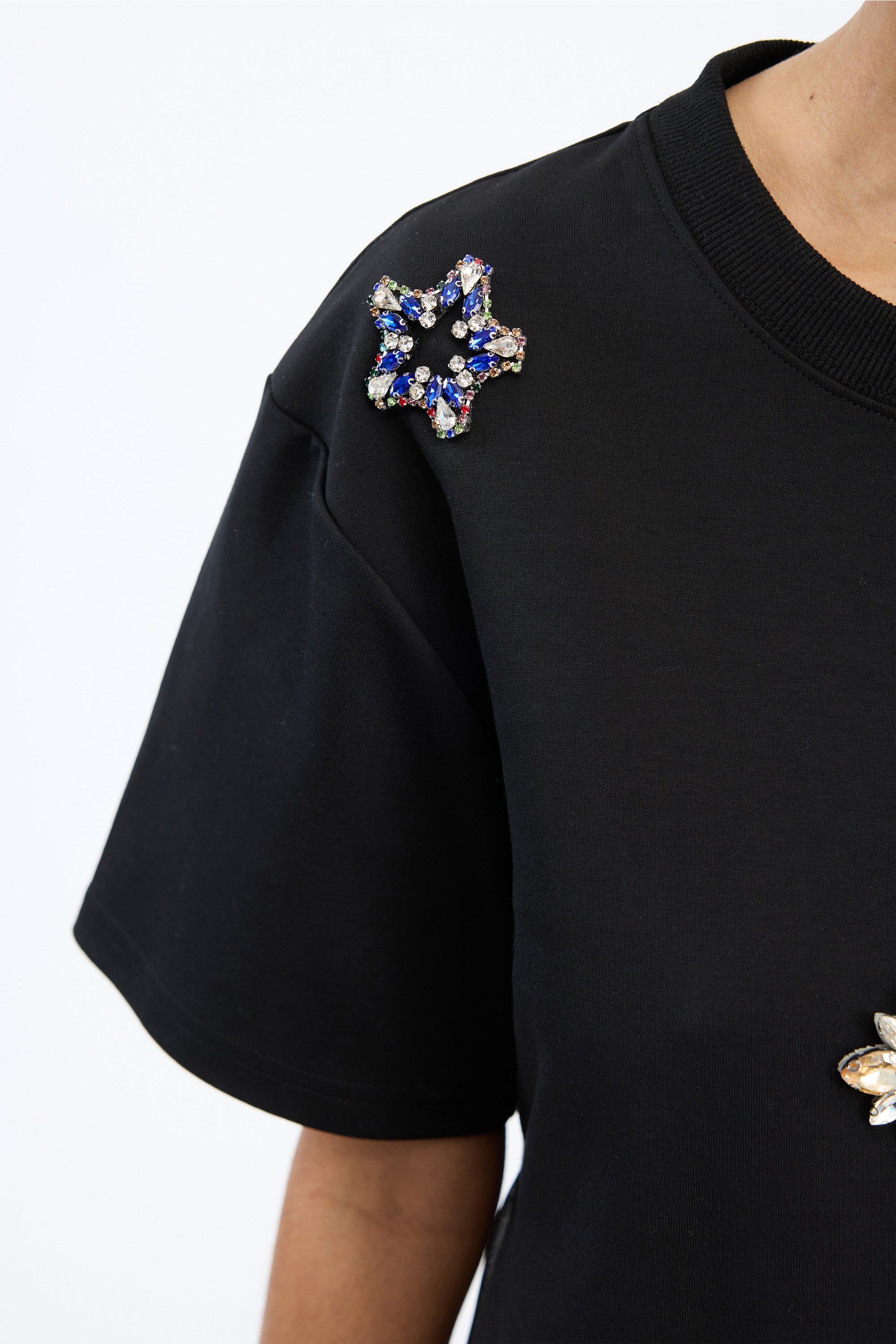 VACH - BLACK