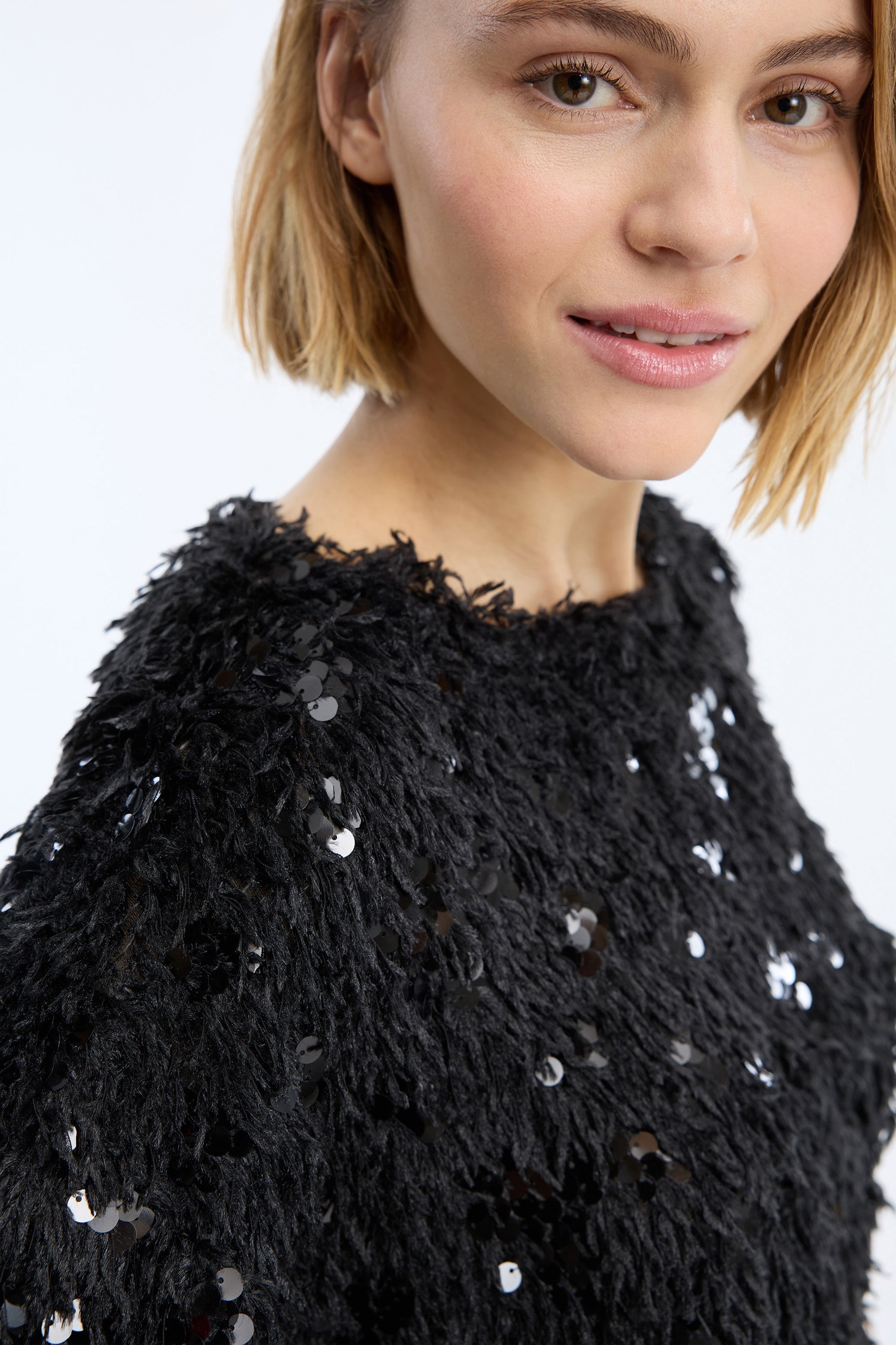 VALENCE - BLACK