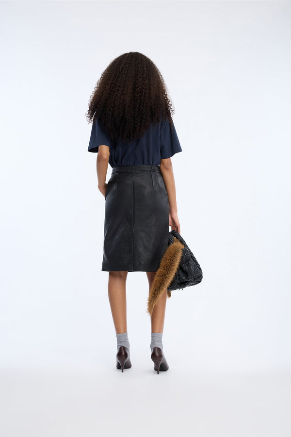 VENIRE - BLACK