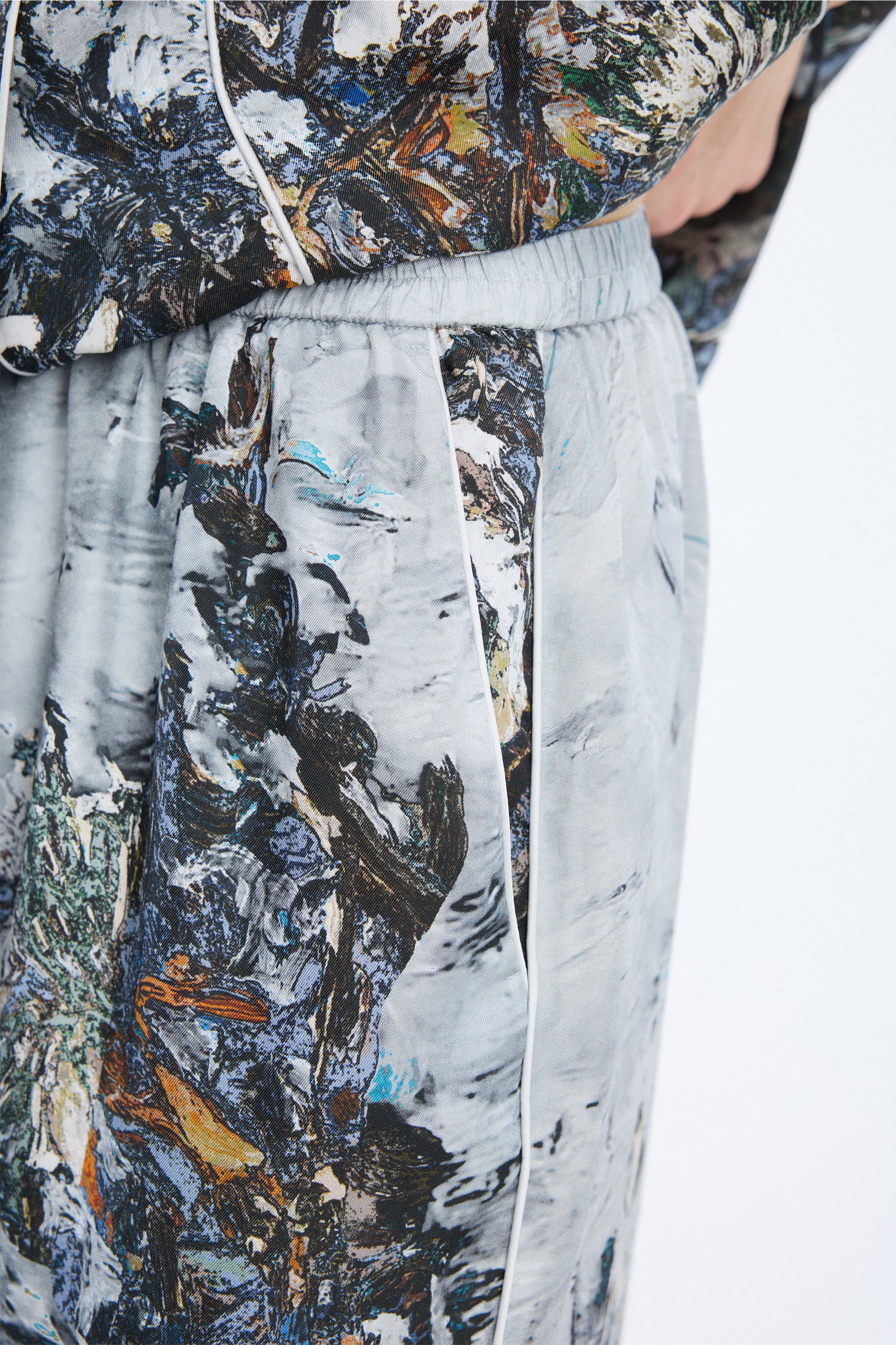 VARUM - PRINT GREY