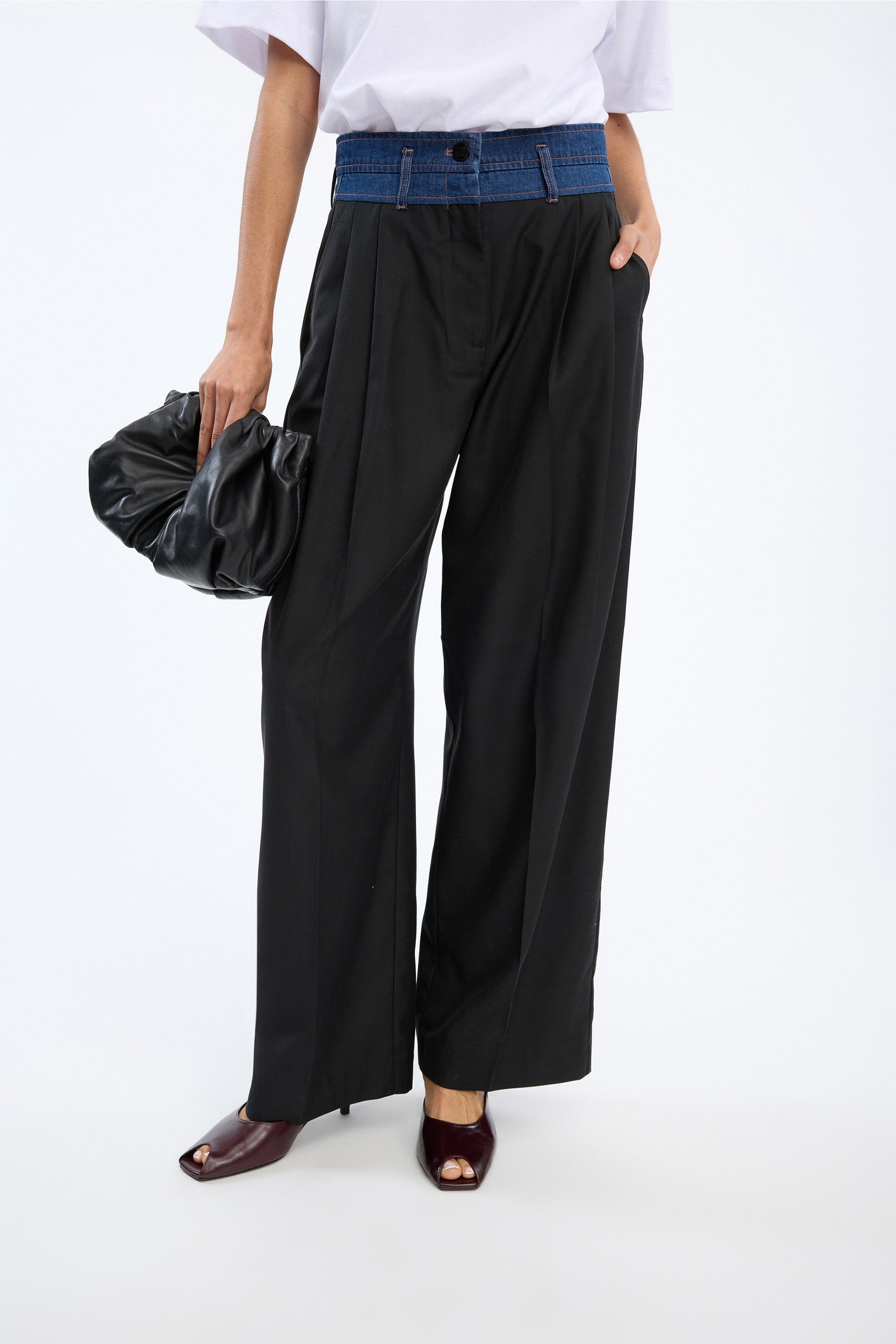 NORMAY - BLACK