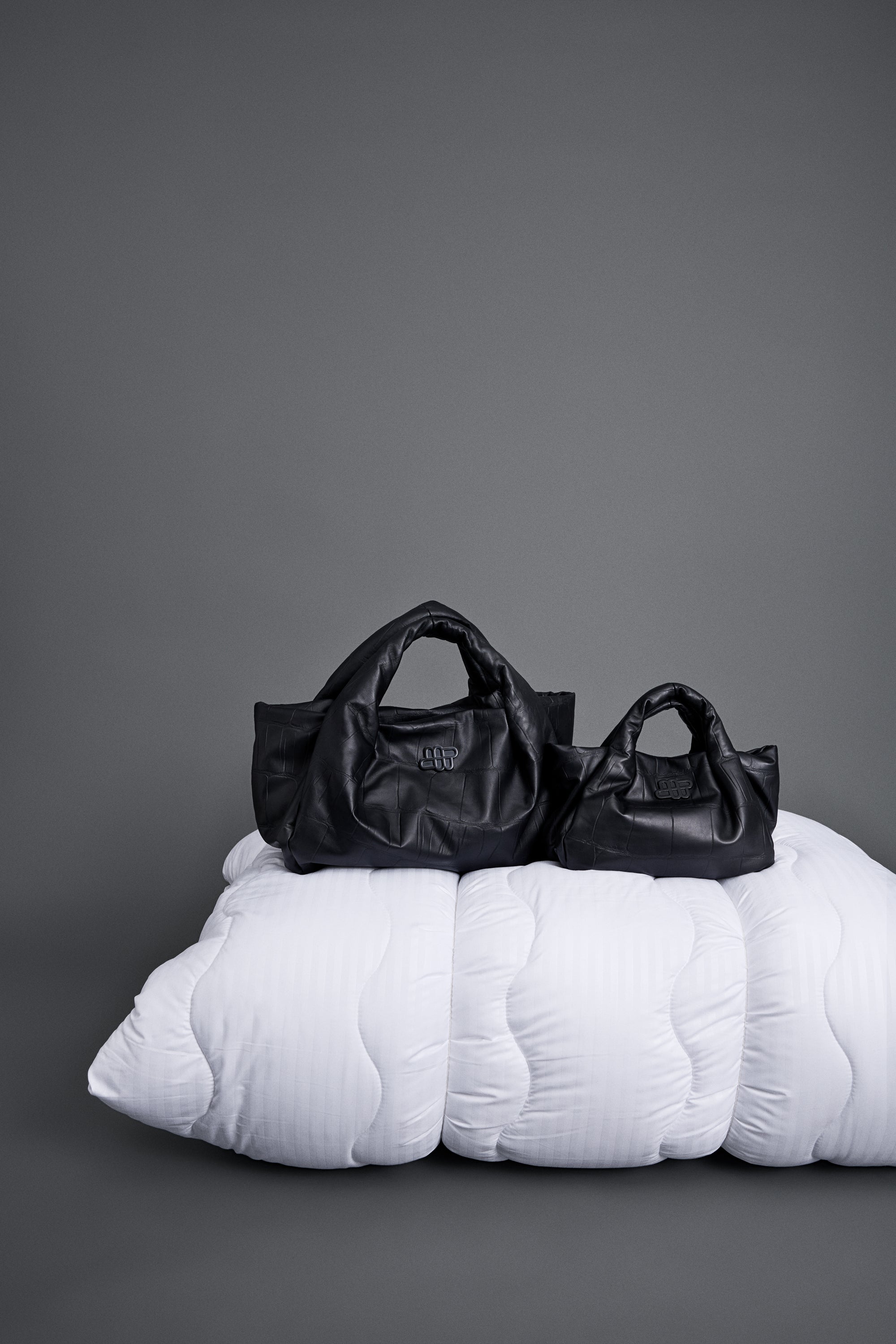 LIX CROCO - BLACK